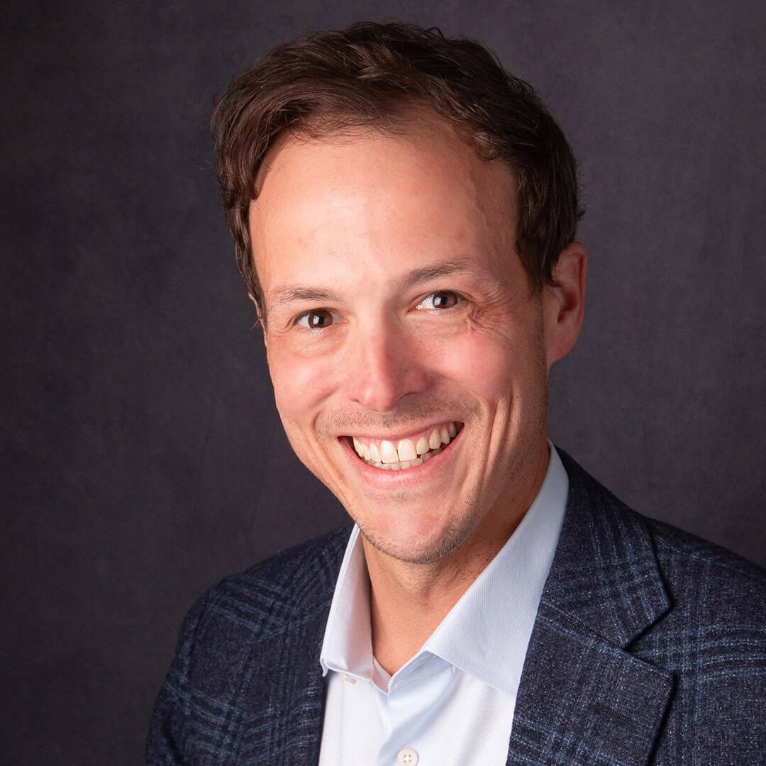 Headshot Tim Littleton