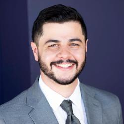 Sean Rigau headshot
