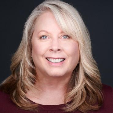 kim davis headshot