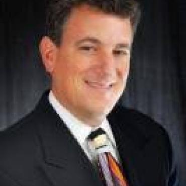 Lloyd Mandel headshot